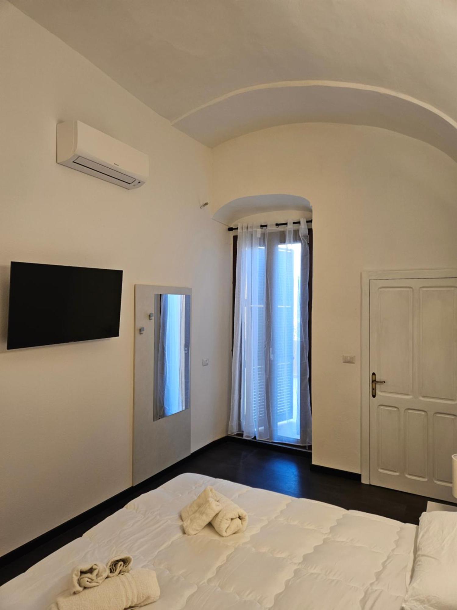 La Dama Del Castello Hotel Bosa Buitenkant foto